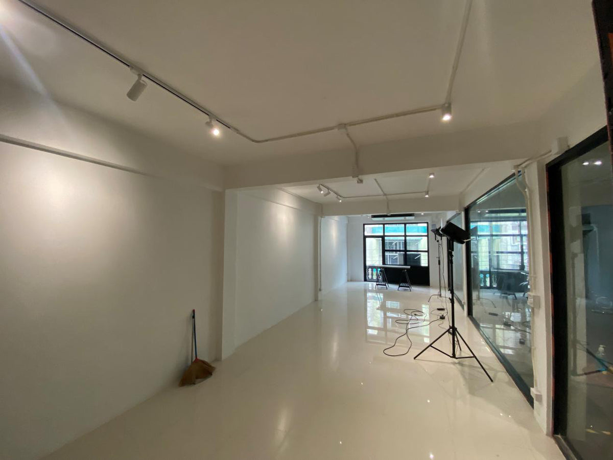 Cinamon Studio Cafe Charoenkrung
