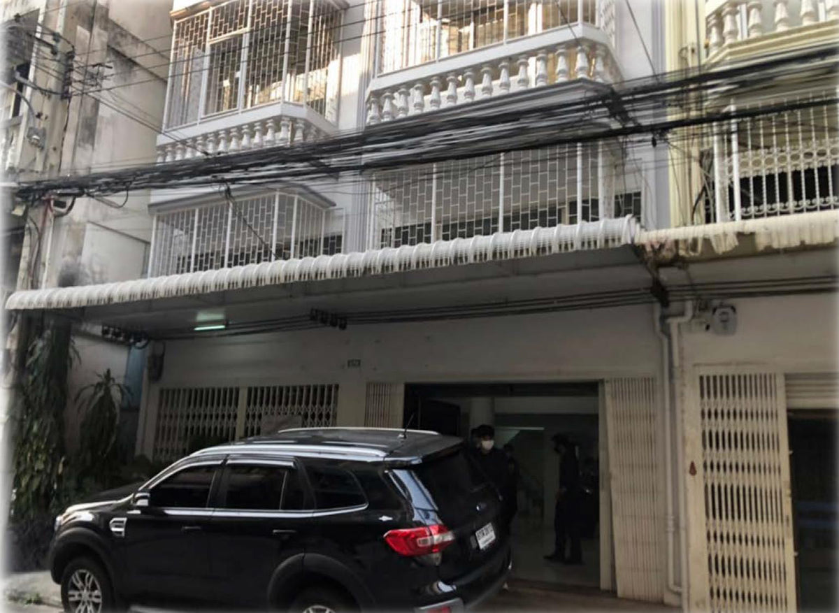 Cinamon Studio Cafe Charoenkrung