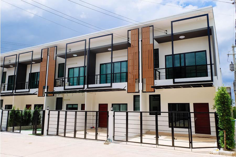 Smart Life Townhome Korat